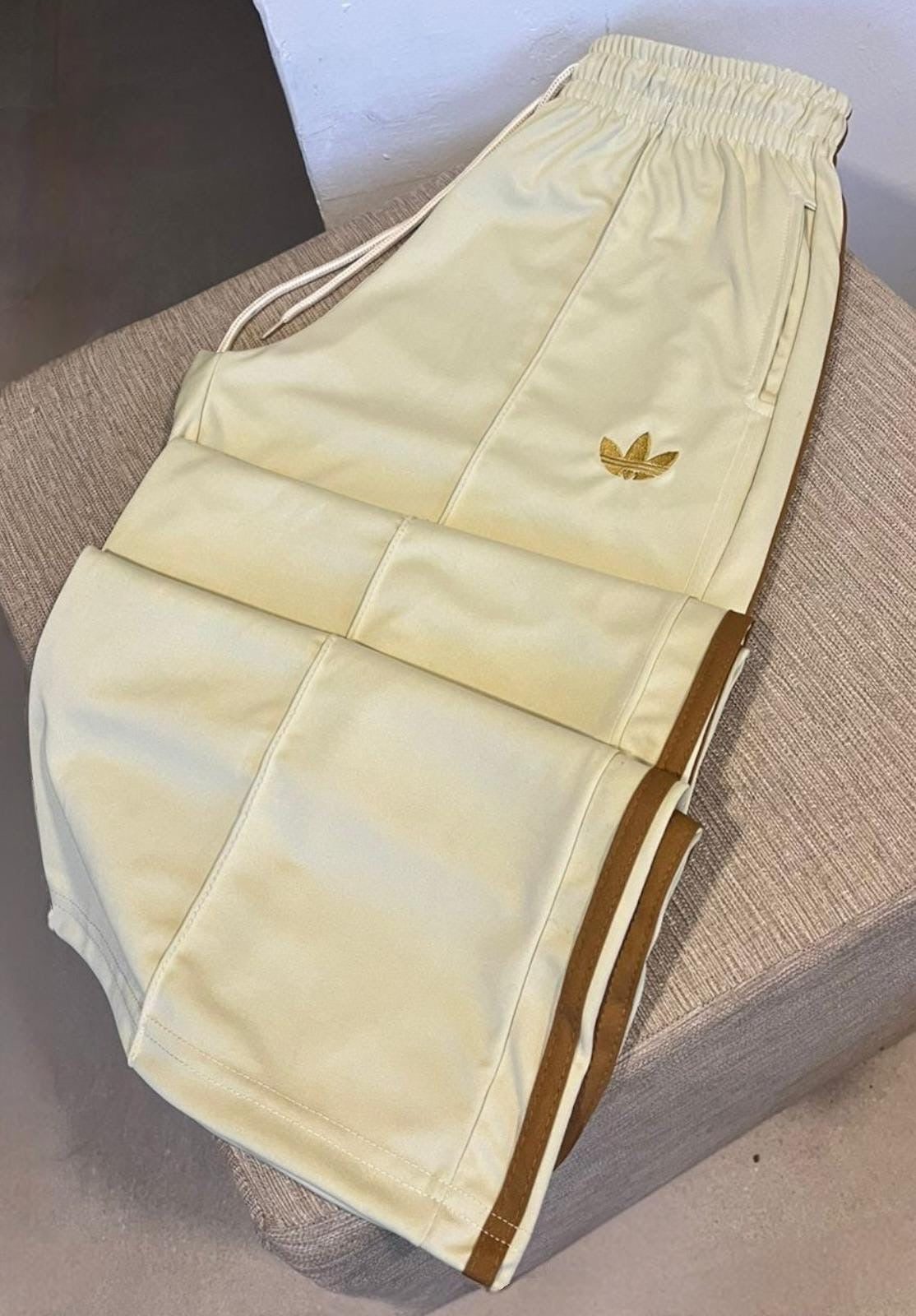 Pantalon adi