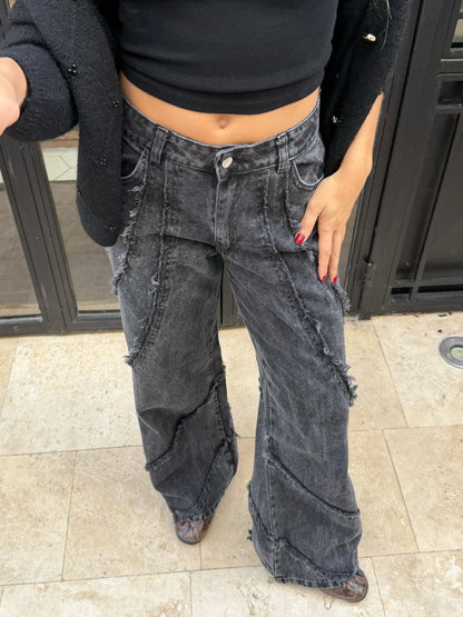 Wide leg deflec